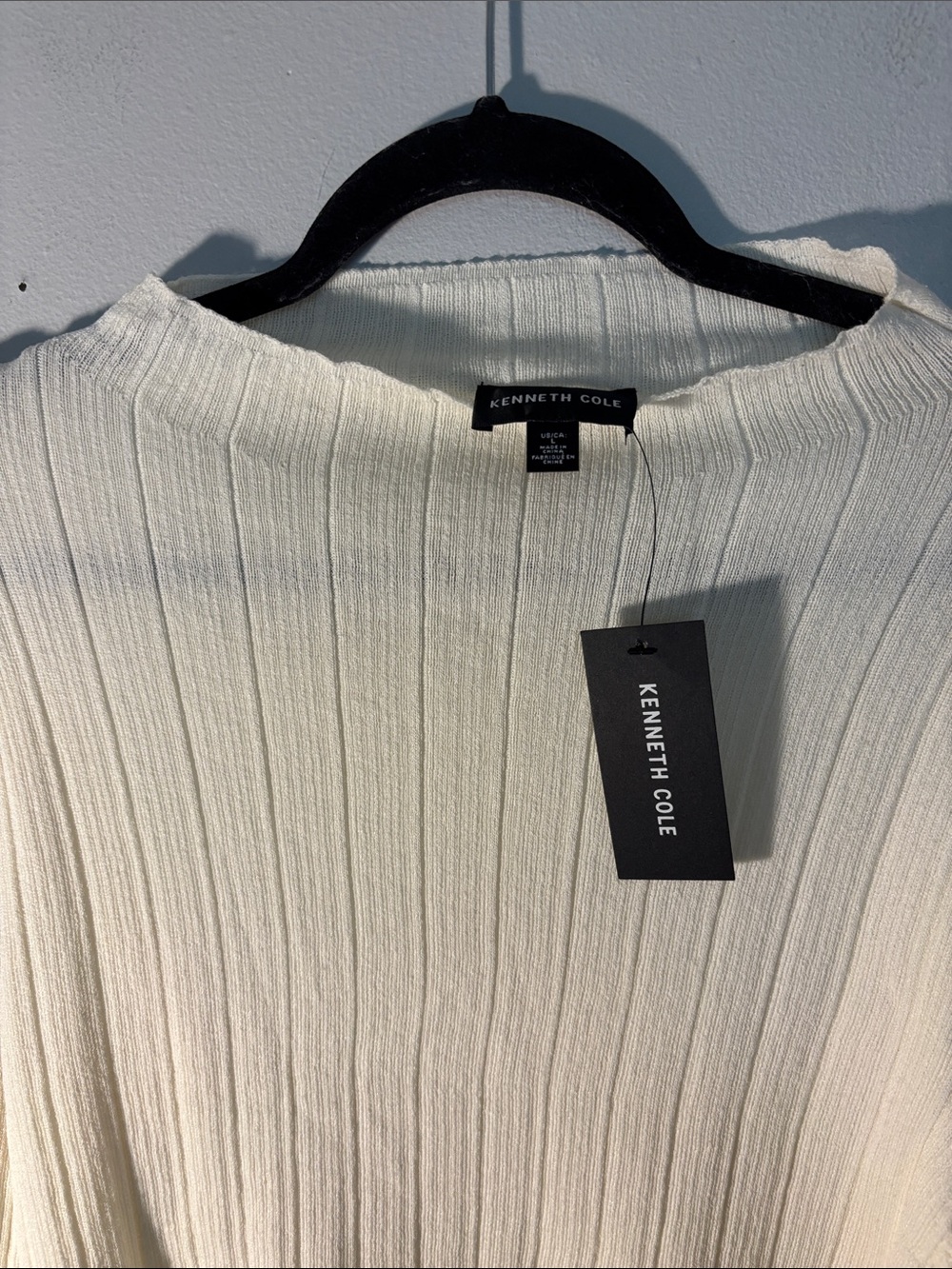 Kenneth Cole Cream Ribbed long sleeve Button-Side Crew neck Sweater BNWT